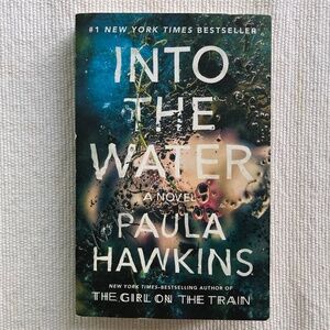 Into The Water PAULA HAWKINS Paperback Book